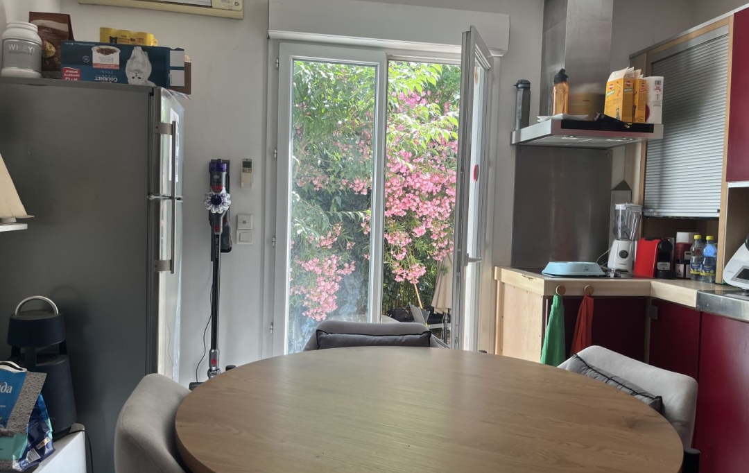 AGENCE N'DANIK : Appartement | MARSEILLE (13012) | 55 m2 | 990 &euro; 