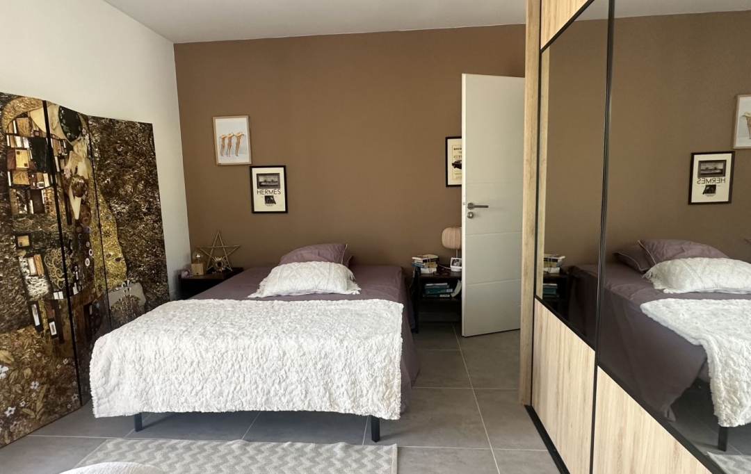 AGENCE N'DANIK : Appartement | MARSEILLE (13009) | 38 m2 | 820 &euro; 