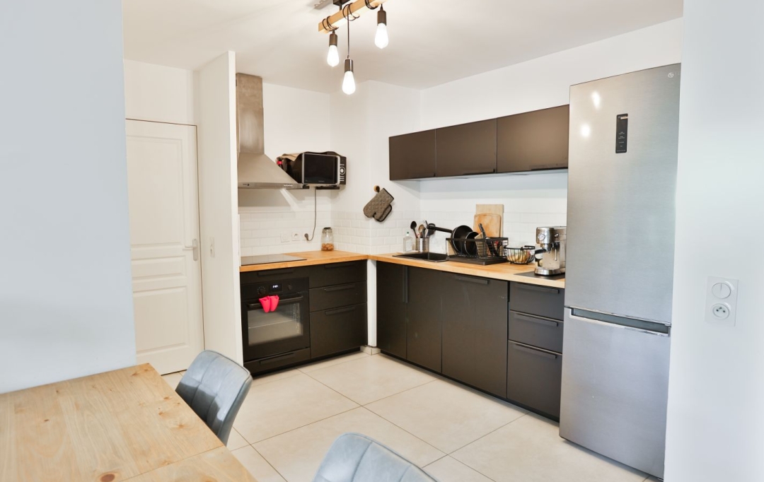 AGENCE N'DANIK : Appartement | MARSEILLE (13012) | 62 m2 | 1 300 &euro; 