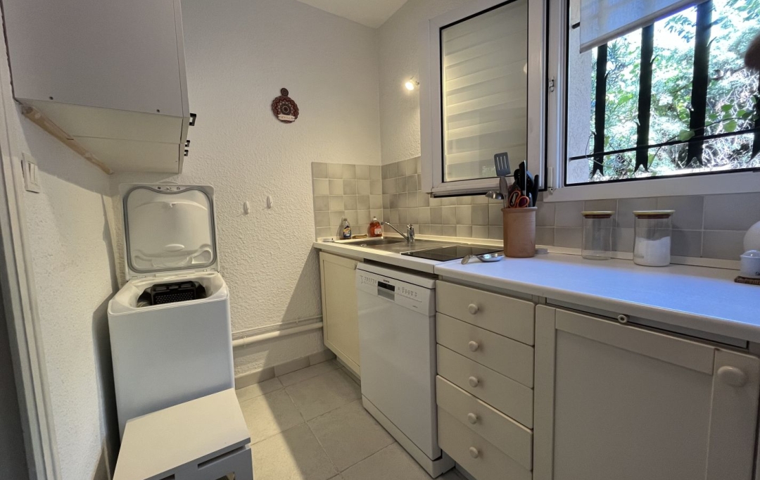AGENCE N'DANIK : Appartement | LA CIOTAT (13600) | 37 m2 | 975 &euro; 