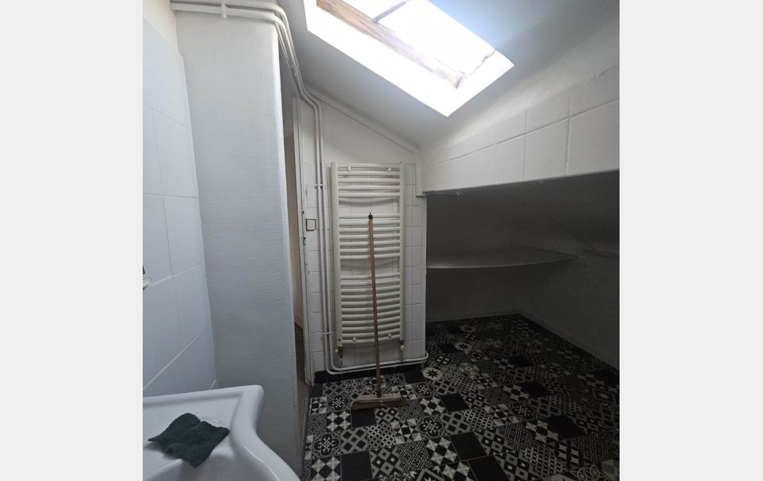 AGENCE N'DANIK : Appartement | MARSEILLE (13005) | 38 m2 | 555 &euro; 