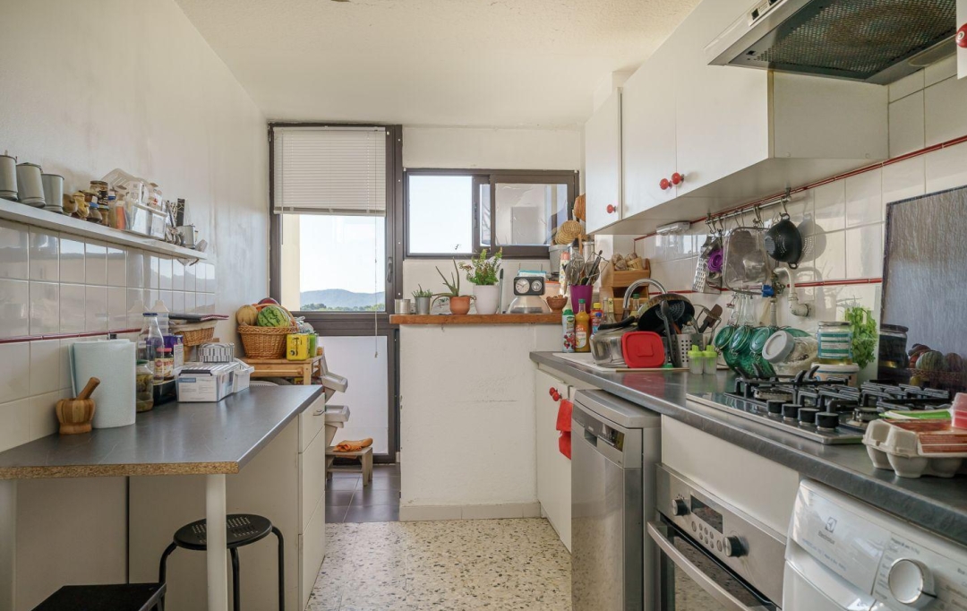 IMMOBILIERE ARTHUR : Appartement | MARSEILLE (13013) | 71 m2 | 100 000 € 