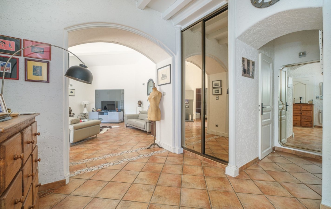 IMMOBILIERE ARTHUR : Maison / Villa | MARSEILLE (13012) | 200 m2 | 895 000 &euro; 