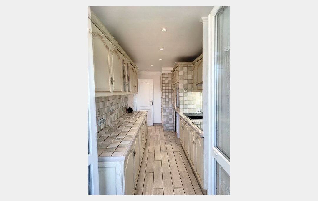 AGENCE N'DANIK : Appartement | MARSEILLE (13011) | 93 m2 | 299 000 &euro; 