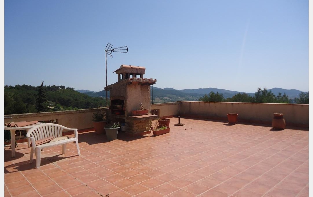 IMMOBILIERE ARTHUR : Maison / Villa | LA CADIERE-D'AZUR (83740) | 300 m2 | 680 000 € 