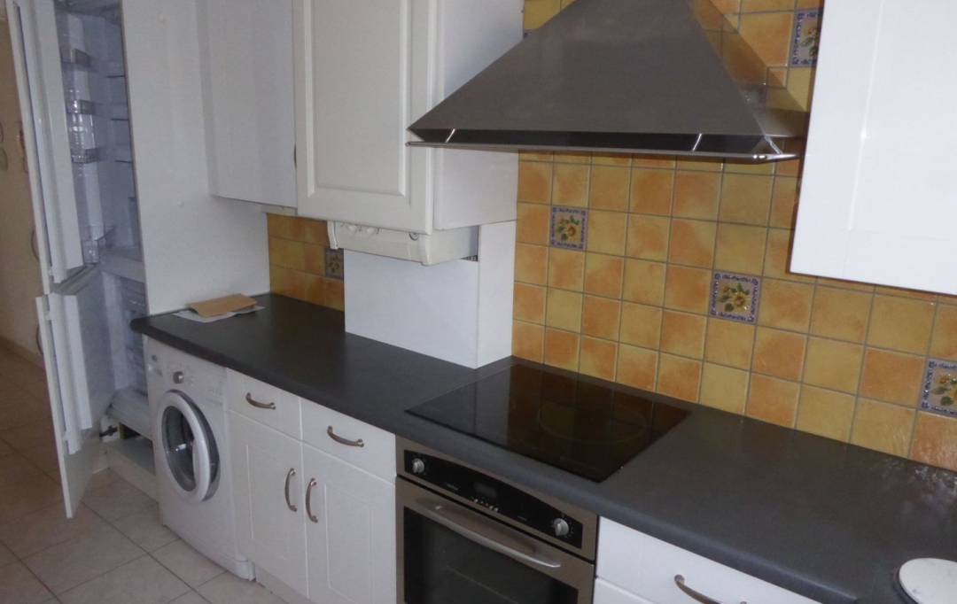 IMMOBILIERE ARTHUR : Apartment | MARSEILLE (13013) | 66 m2 | 1 010 € 