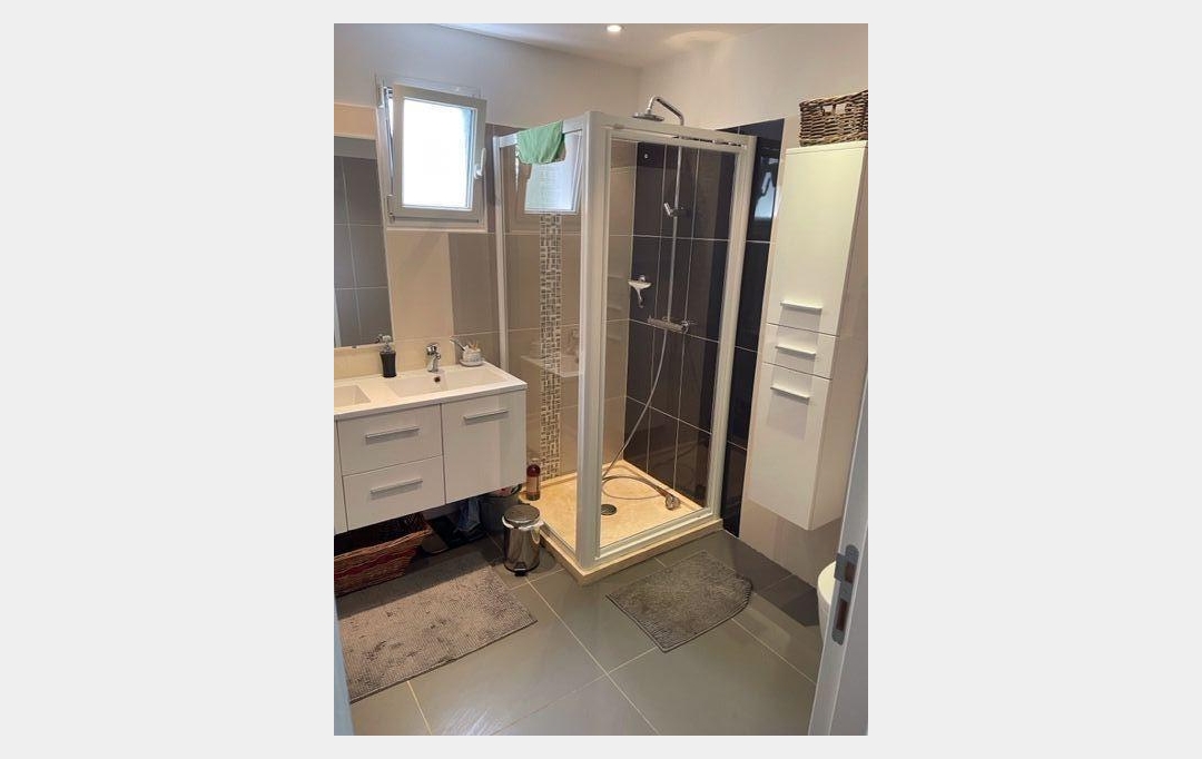 IMMOBILIERE ARTHUR : Maison / Villa | MARSEILLE (13011) | 135 m2 | 2 600 € 
