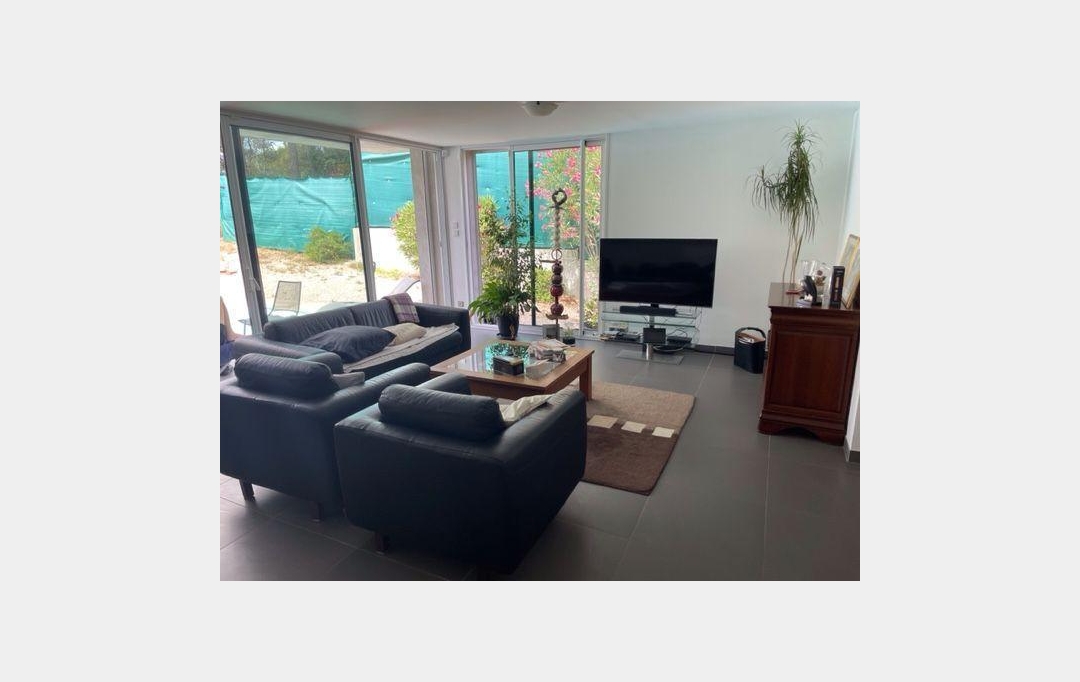 IMMOBILIERE ARTHUR : Maison / Villa | MARSEILLE (13011) | 135 m2 | 2 600 € 