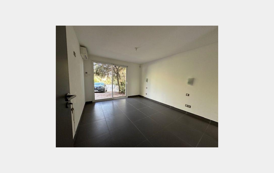 IMMOBILIERE ARTHUR : Maison / Villa | MARSEILLE (13011) | 135 m2 | 2 600 € 