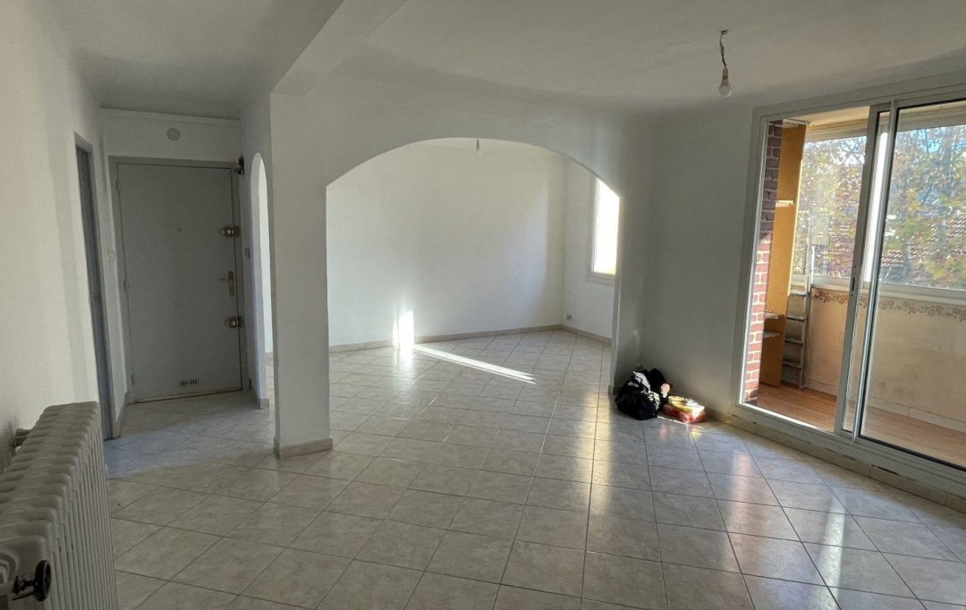 IMMOBILIERE ARTHUR : Appartement | MARSEILLE (13013) | 63 m2 | 720 € 