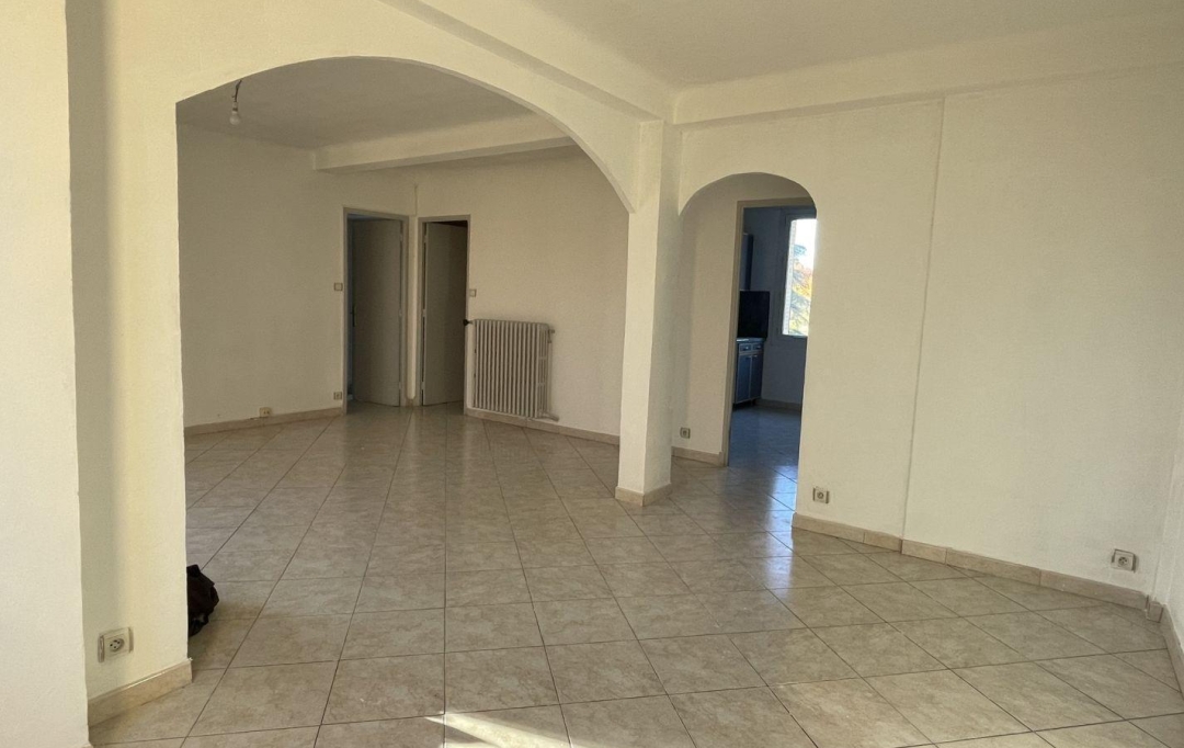 IMMOBILIERE ARTHUR : Appartement | MARSEILLE (13013) | 63 m2 | 720 € 