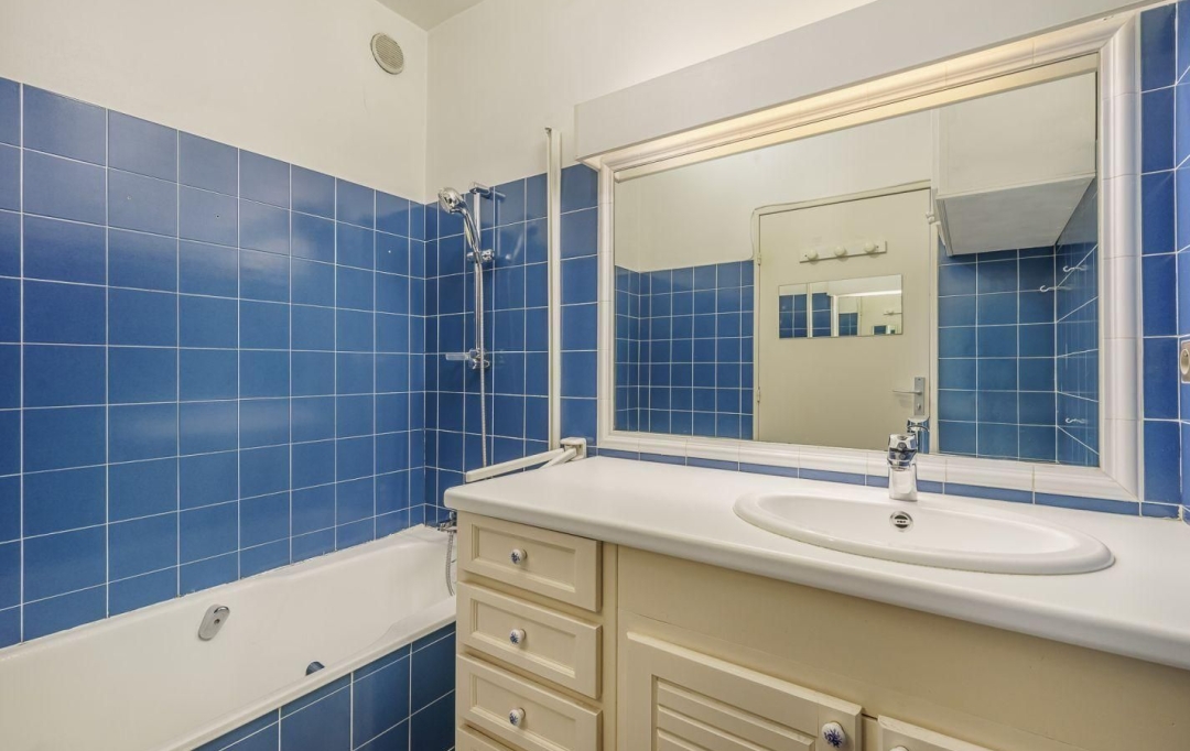 IMMOBILIERE ARTHUR : Appartement | MARSEILLE (13009) | 69 m2 | 1 130 € 