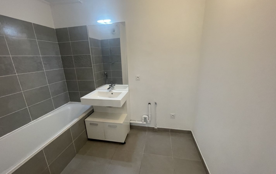 IMMOBILIERE ARTHUR : Appartement | MARSEILLE (13012) | 57 m2 | 950 € 