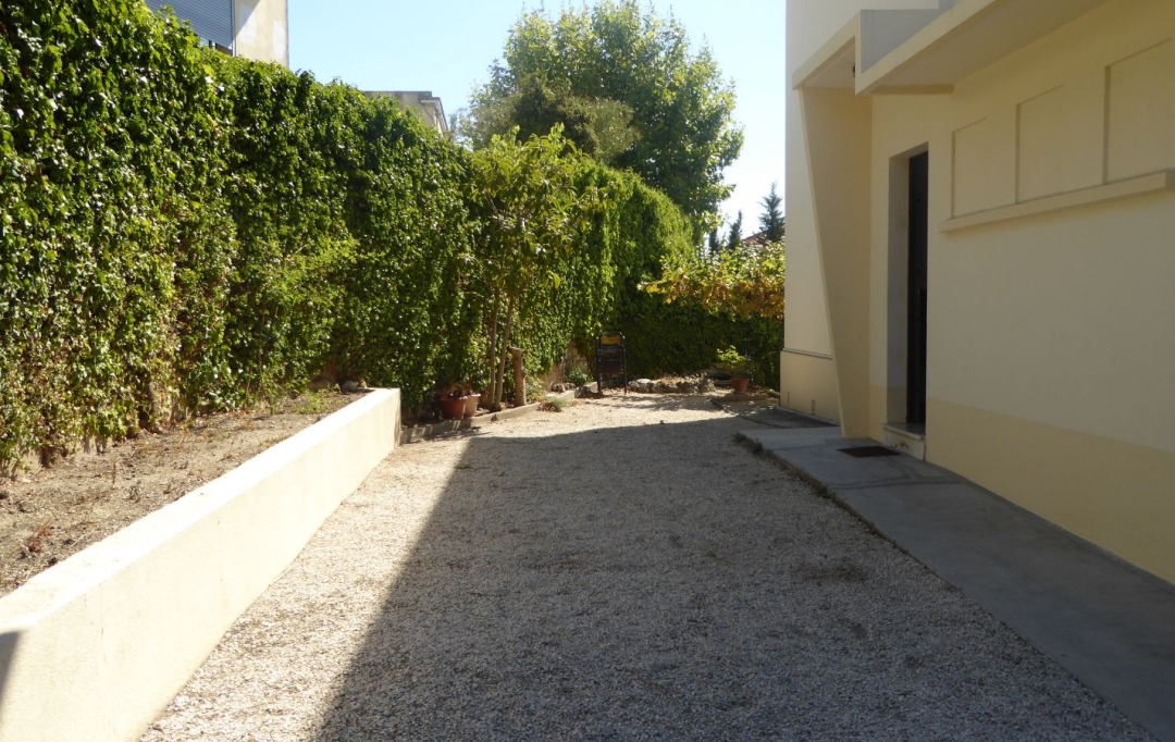 IMMOBILIERE ARTHUR : Appartement | MARSEILLE (13013) | 96 m2 | 1 200 € 