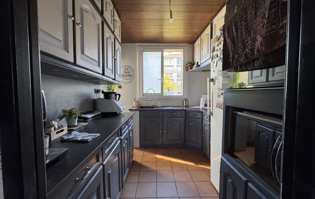 IMMOBILIERE ARTHUR : Appartement | MARSEILLE (13009) | 77 m2 | 1 190 € 