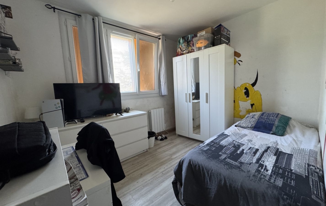 IMMOBILIERE ARTHUR : Appartement | MARSEILLE (13009) | 77 m2 | 1 190 € 