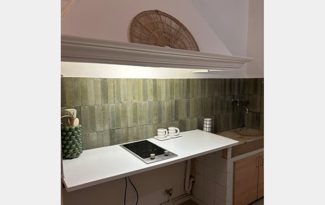 IMMOBILIERE ARTHUR : Appartement | MARSEILLE (13005) | 52 m2 | 800 €  IMMOBILIERE ARTHUR : Appartement | MARSEILLE (13005) | 52 m2 | 800 €