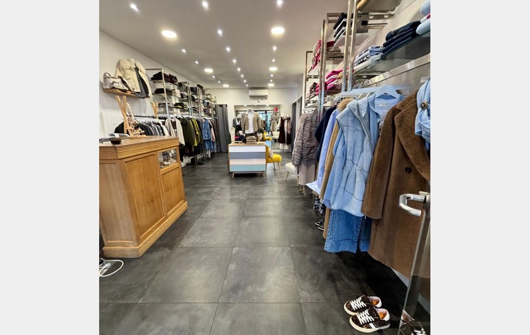 IMMOBILIERE ARTHUR : Local / Bureau | PLAN-DE-CUQUES (13380) | 63 m2 | 2 500 &euro; 