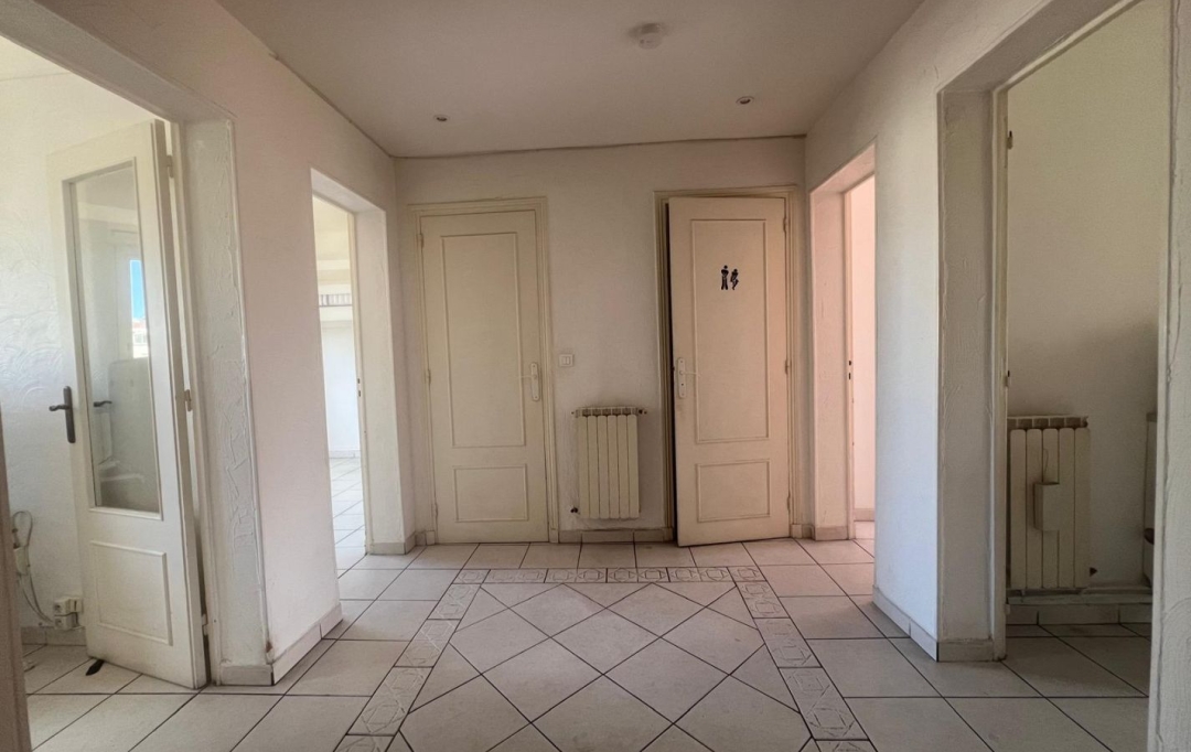 IMMOBILIERE ARTHUR : Appartement | MARSEILLE (13004) | 60 m2 | 800 &euro; 