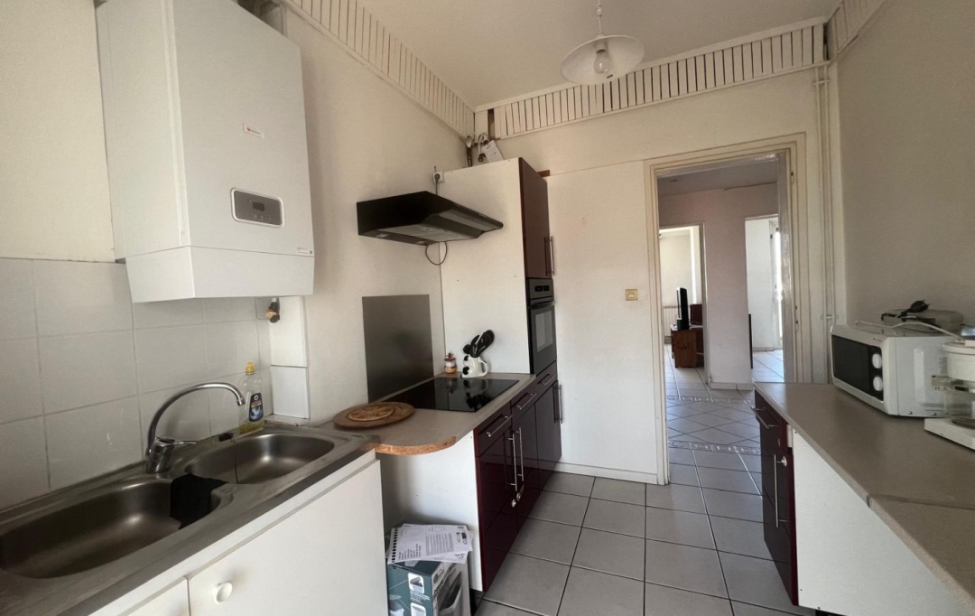 IMMOBILIERE ARTHUR : Appartement | MARSEILLE (13004) | 60 m2 | 800 &euro; 