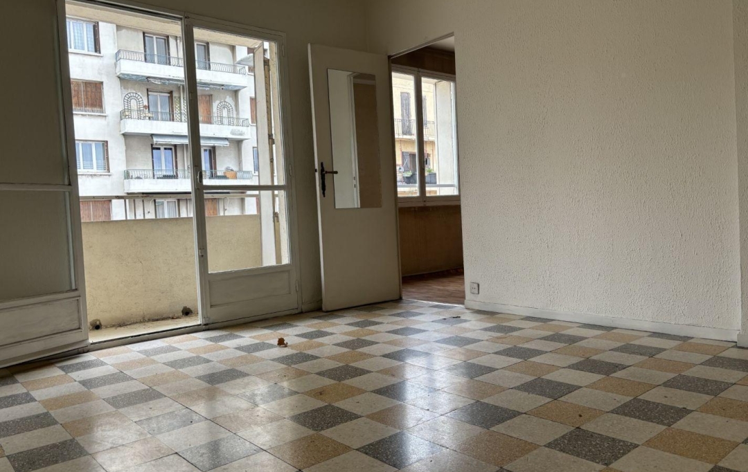 IMMOBILIERE ARTHUR : Appartement | MARSEILLE (13004) | 49 m2 | 105 000 € 