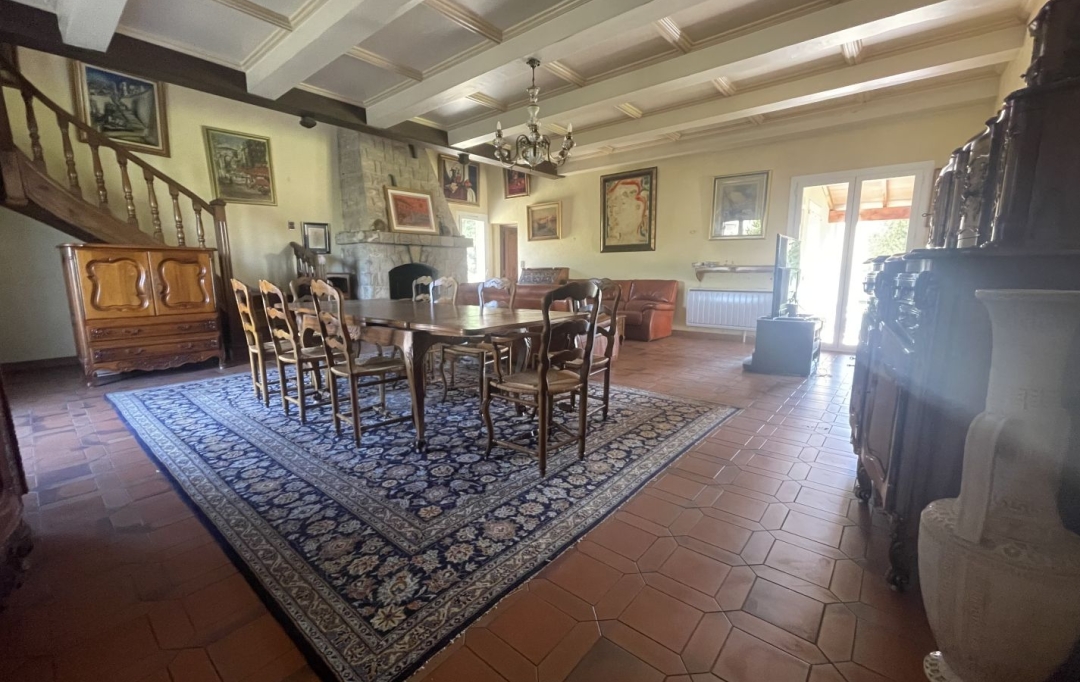 IMMOBILIERE ARTHUR : Maison / Villa | BOUC-BEL-AIR (13320) | 228 m2 | 890 000 € 