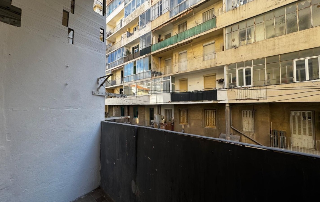 IMMOBILIERE ARTHUR : Appartement | MARSEILLE (13005) | 51 m2 | 196 000 &euro; 