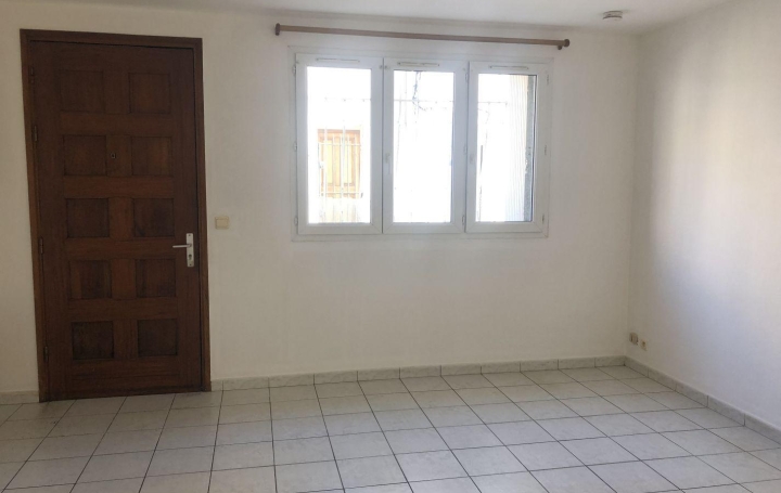Appartement P2 MARSEILLE 42 m2 575 € Appartement P2 MARSEILLE 42 m2 575 €