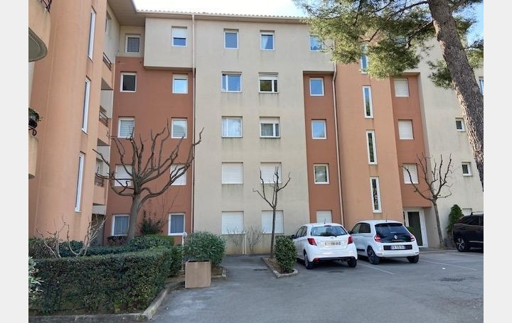 Appartement P3   MARSEILLE  70 m2 1 135 € 