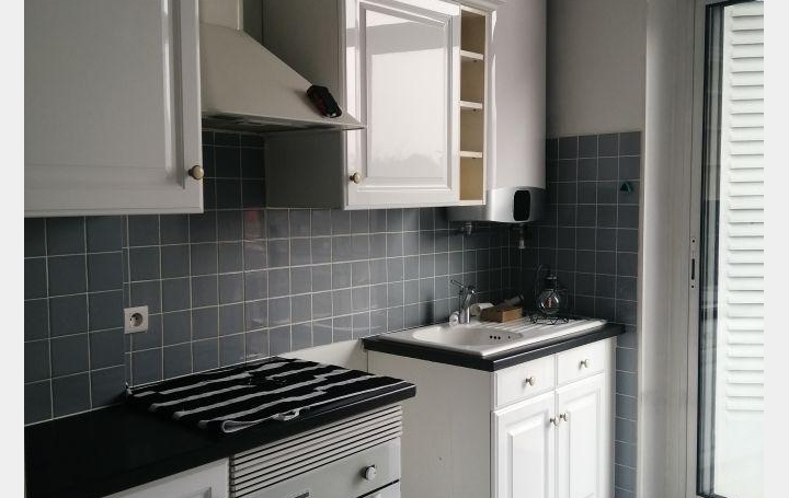 IMMOBILIERE ARTHUR : Appartement | MARSEILLE (13015) | 56 m2 | 780 € 