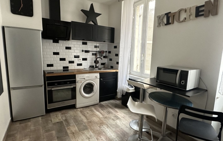 Studio   MARSEILLE  19 m2 650 € 