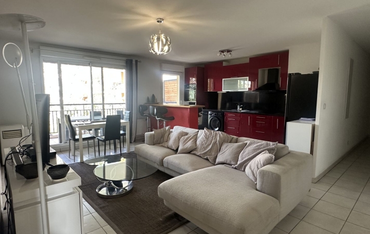 Appartement P3   MARSEILLE  71 m2 1 250 € 