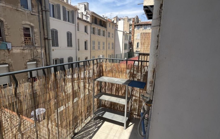 Appartement P3   MARSEILLE  61 m2 1 030 € 