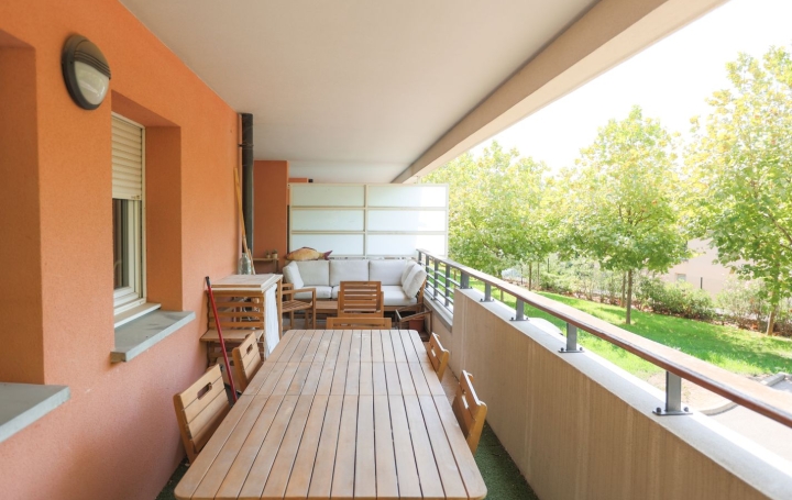 Appartement P3   MARSEILLE  62 m2 1 300 € 