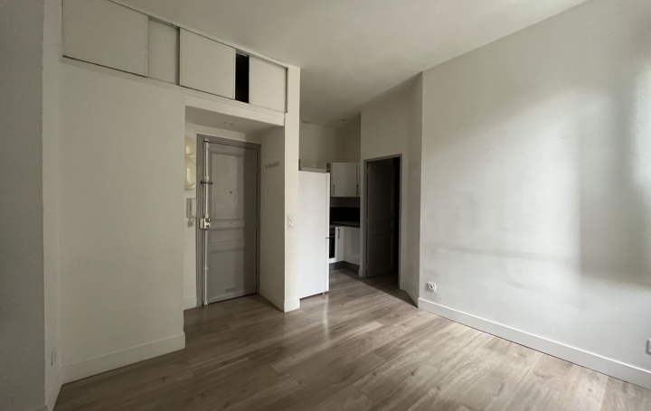 Appartement P2   MARSEILLE  32 m2 720 € 