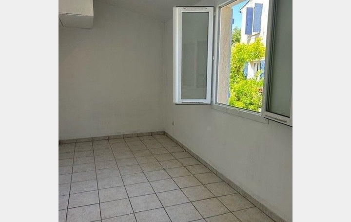 Maison de village FUVEAU 78 m2 277 000 € Maison de village FUVEAU 78 m2 277 000 €