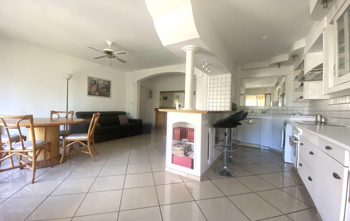 Appartement P4 MARSEILLE 80 m2 250 000 € Appartement P4 MARSEILLE 80 m2 250 000 €
