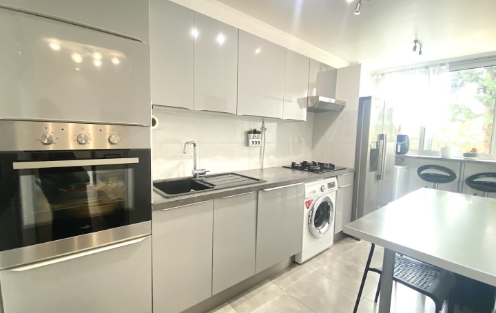 Appartement P4 MARSEILLE 72 m2 179 000 € Appartement P4 MARSEILLE 72 m2 179 000 €