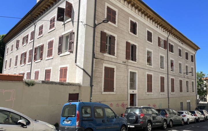  IMMOBILIERE ARTHUR Appartement | MARSEILLE (13001) | 51 m2 | 119 000 € 