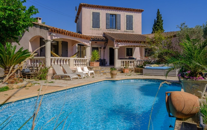 Maison   MARSEILLE  200 m2 895 000 € 