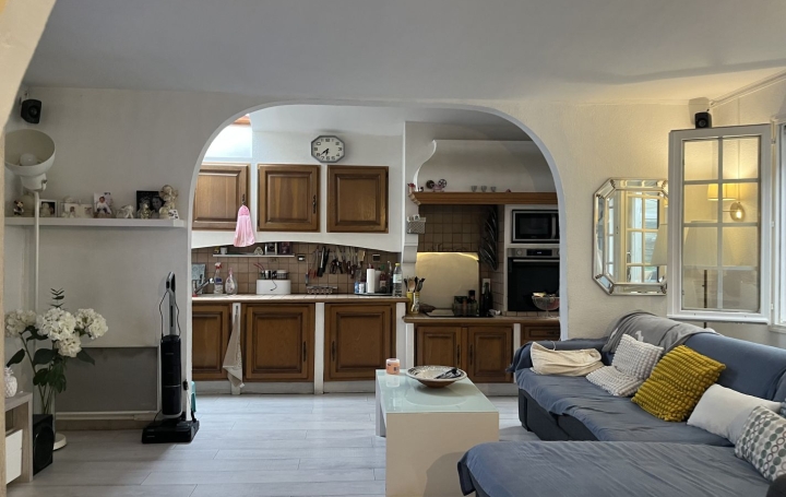 Maison   MARSEILLE  62 m2 389 000 € 