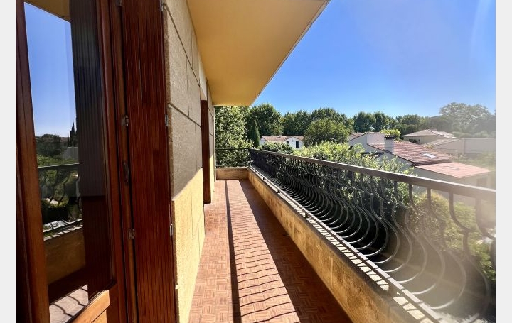 Appartement P3   AIX-EN-PROVENCE  64 m2 420 000 € 