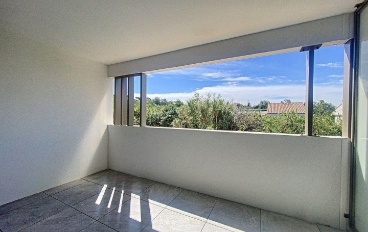 Appartement P3   MARSEILLE  61 m2 1 006 € 