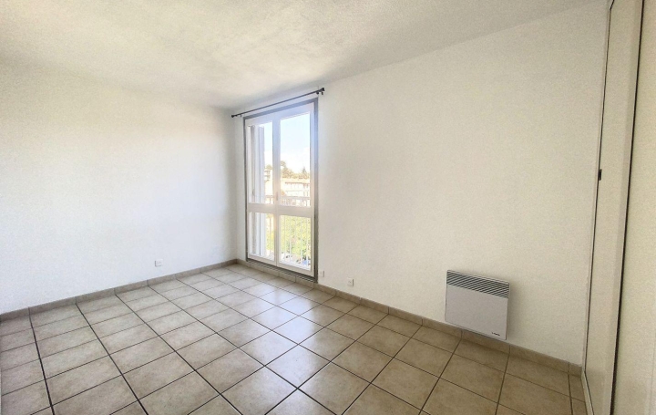 IMMOBILIERE ARTHUR : Appartement | MARSEILLE (13013) | 63 m2 | 800 € 