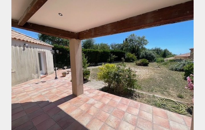 Villa   PLAN-DE-CUQUES  124 m2 1 990 € 
