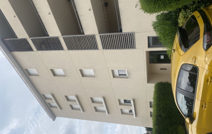 Appartement P2   MARSEILLE  37 m2 770 € 