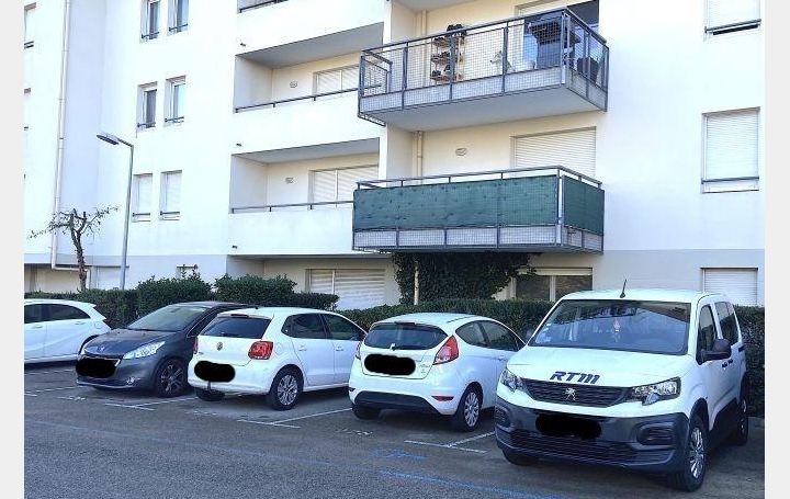 Studio   MARSEILLE  29 m2 545 € 