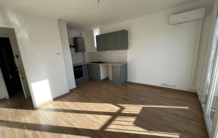 Appartement P2   MARSEILLE  31 m2 670 € 