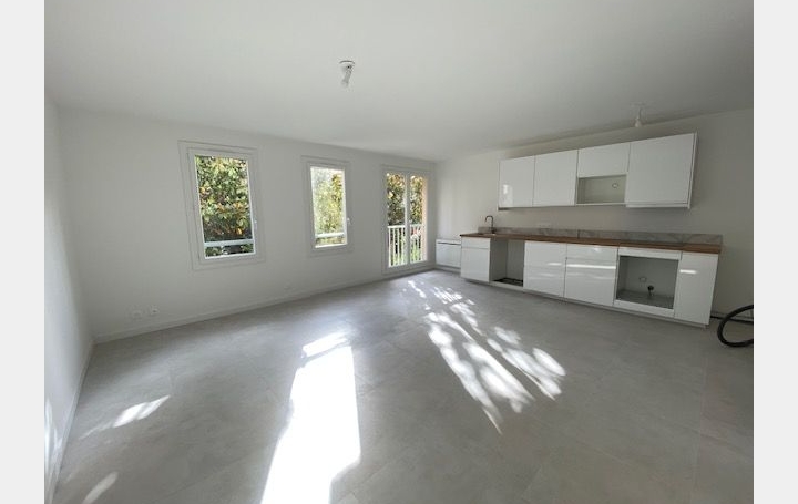 Appartement P3   ALLAUCH  66 m2 1 180 € 