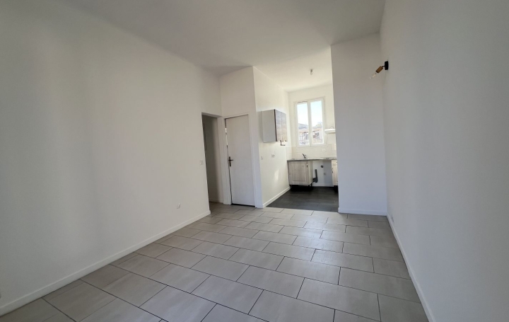 Appartement P2   MARSEILLE  33 m2 650 € 